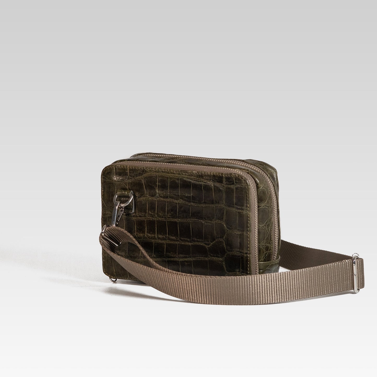 César blue genuine crocodile skin shoulder bag