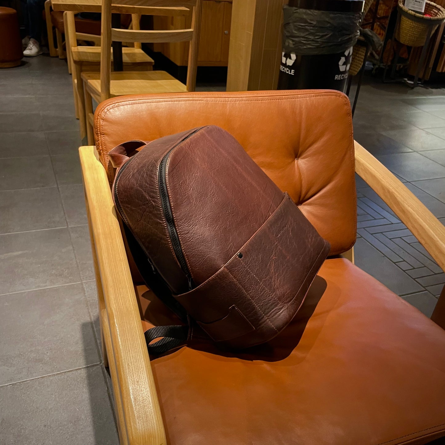 Backpack Leonel Cafe Roble.