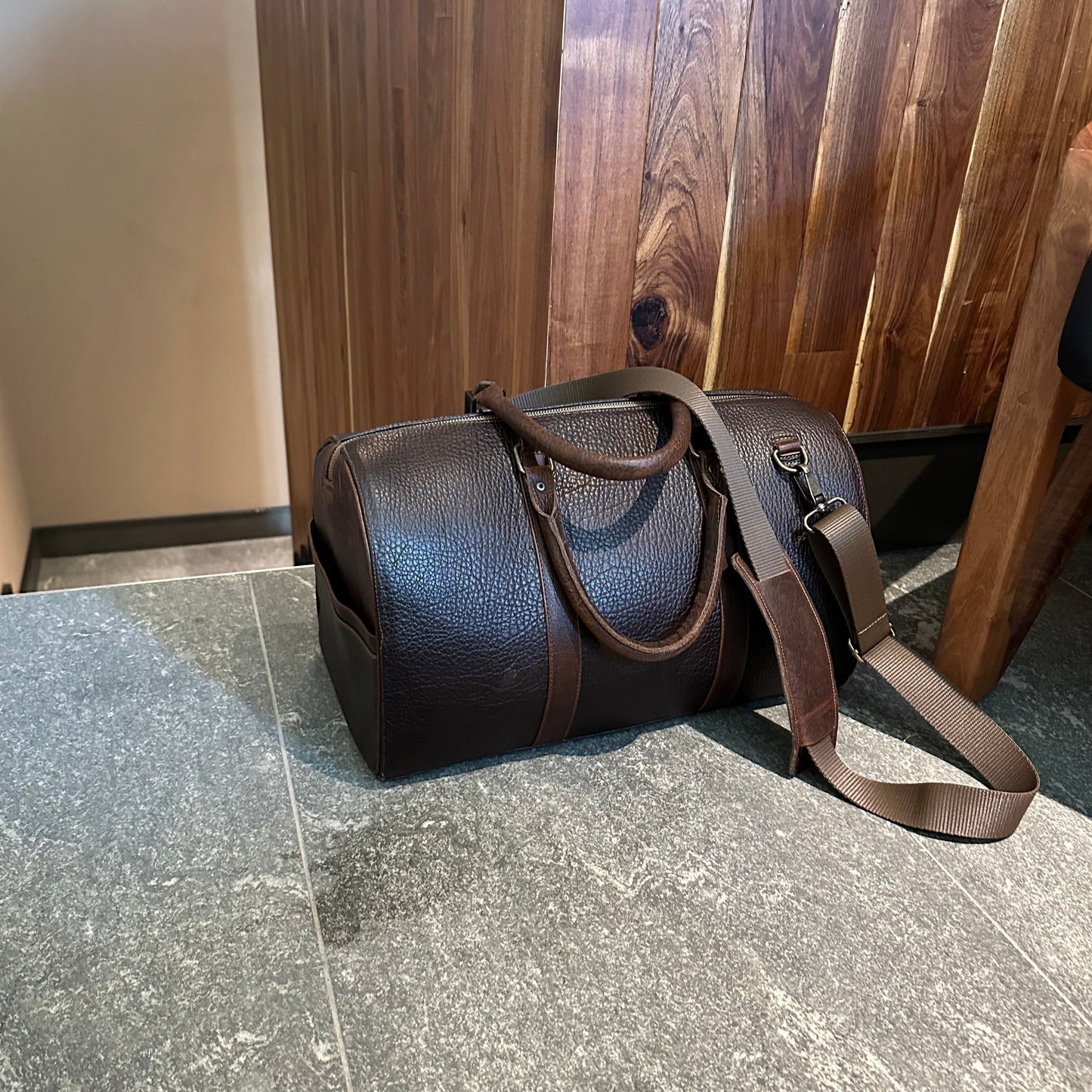 Travel Bag b002 Bisonte chocolate