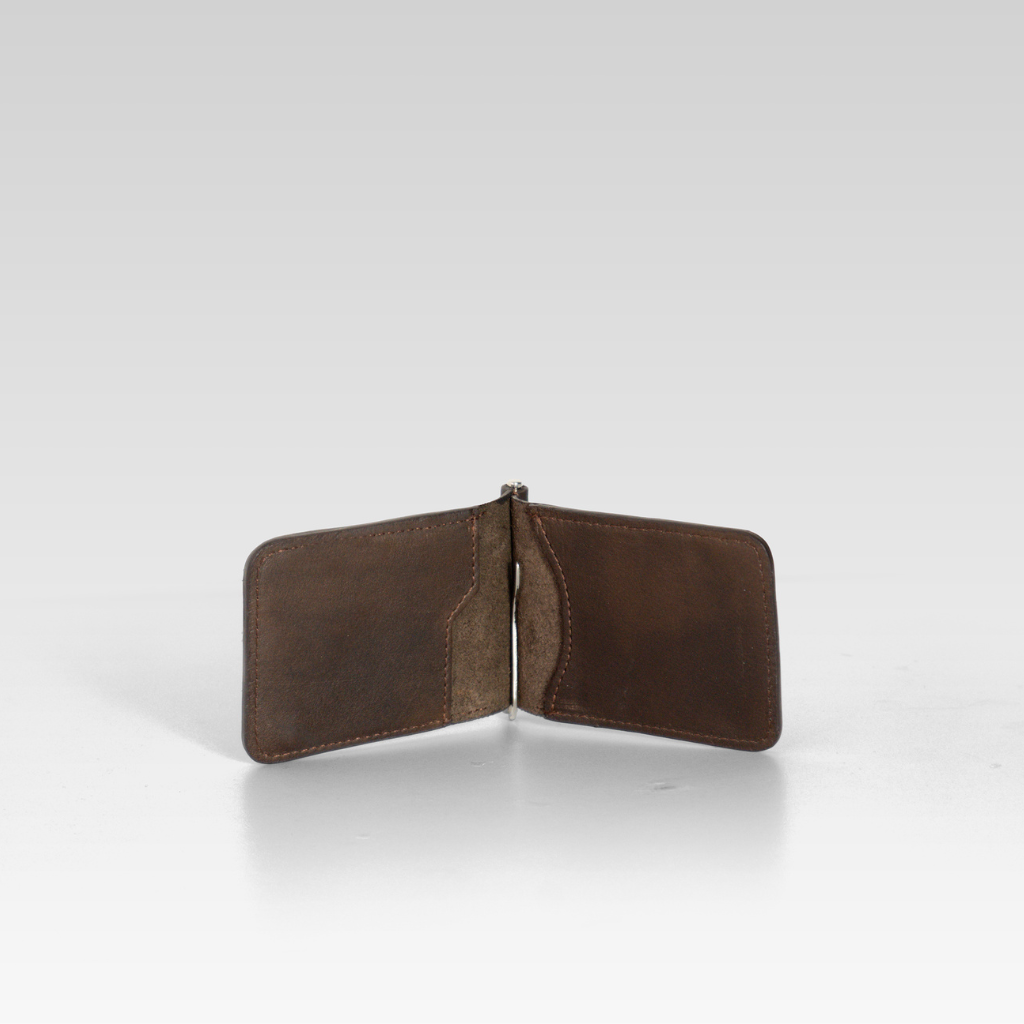 Billetera clip de piel de cocodrilo para hombre César café