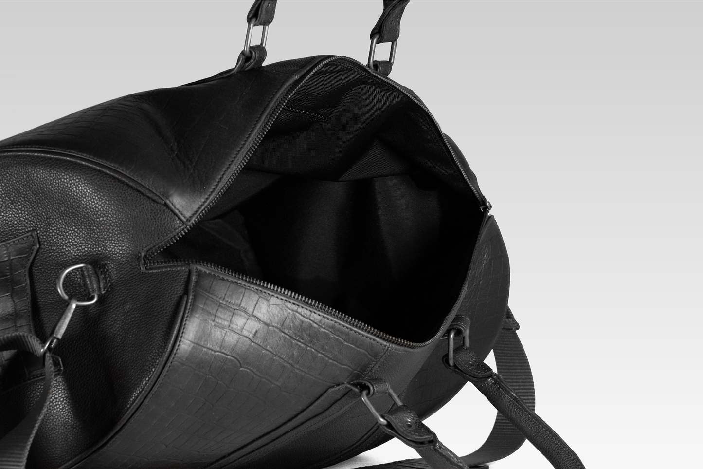 Travel Bag b002 negra/cocodrilo grab