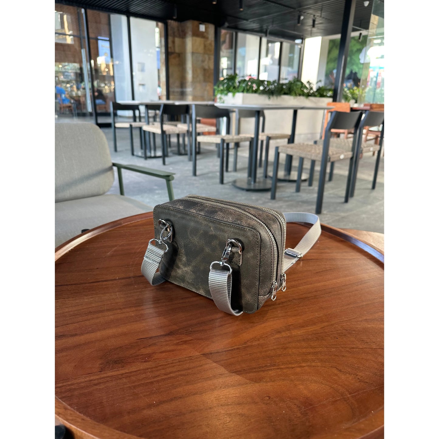 Cesar Cafe Brown Shoulder Bag