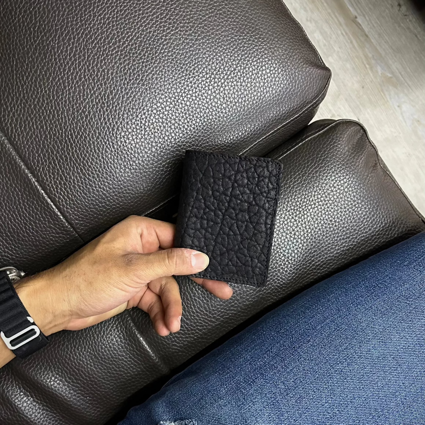 Bifold Piel cuello de toro negro