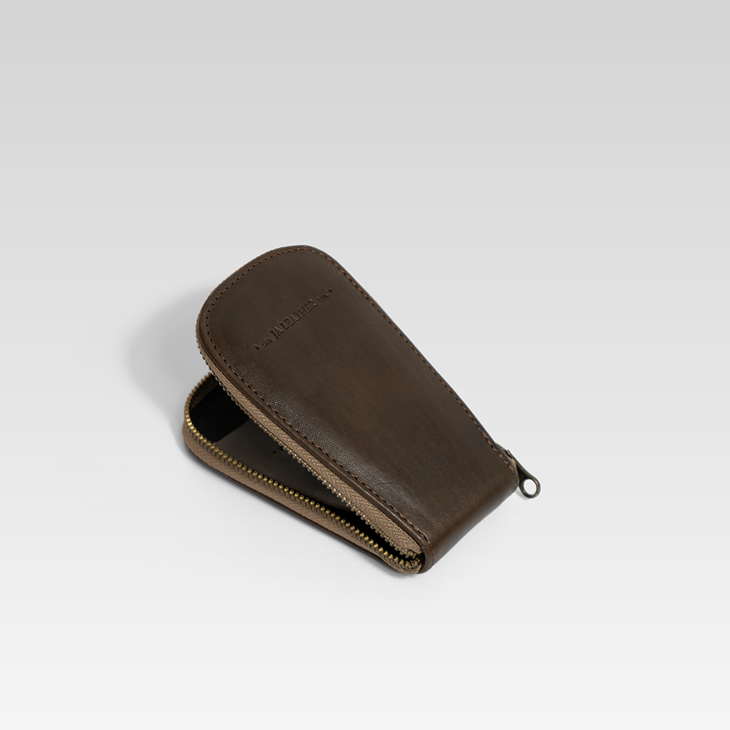 Porta reloj de piel Alejandro chocolate