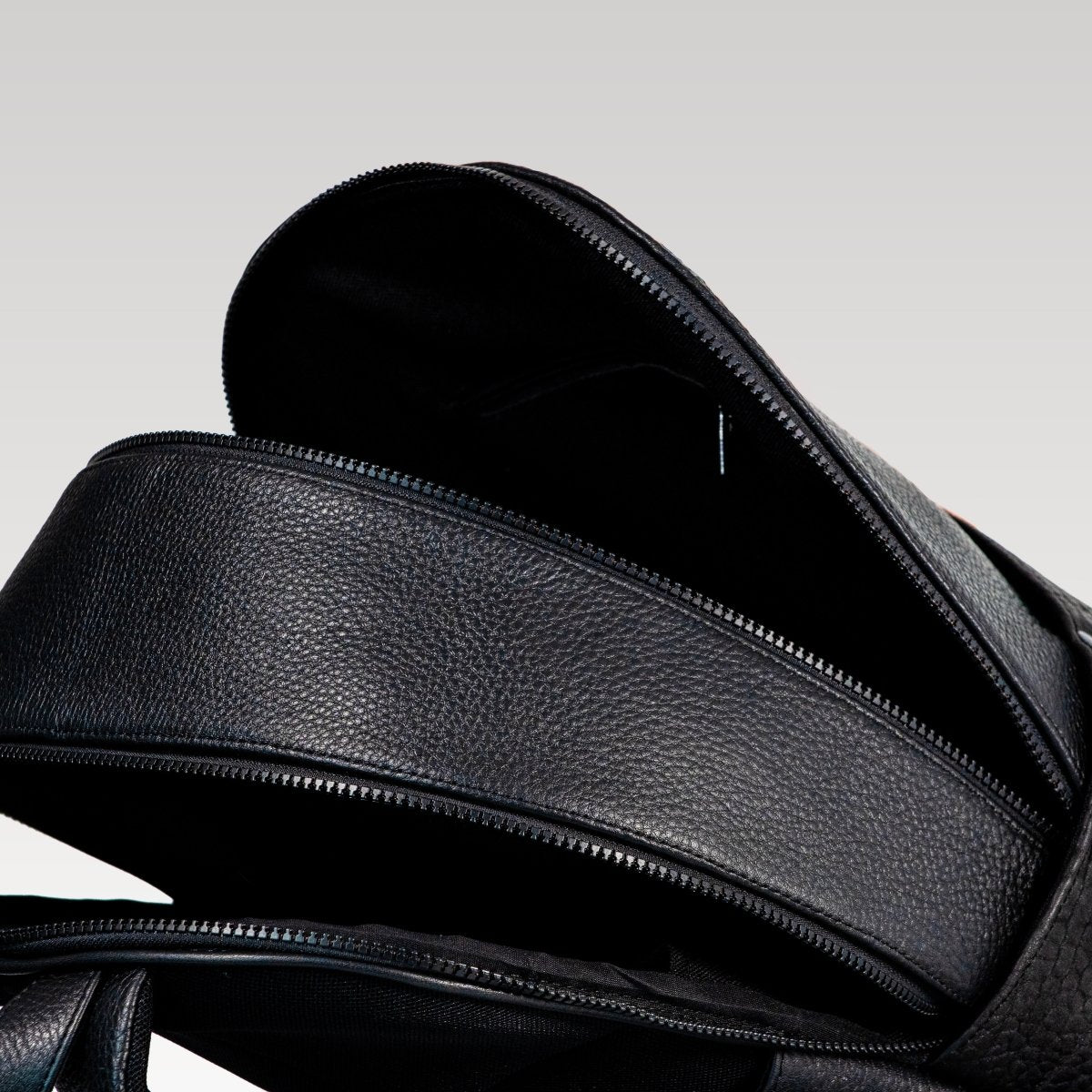 Backpack Leonel Negro/cuello de toro - JA LEATHER