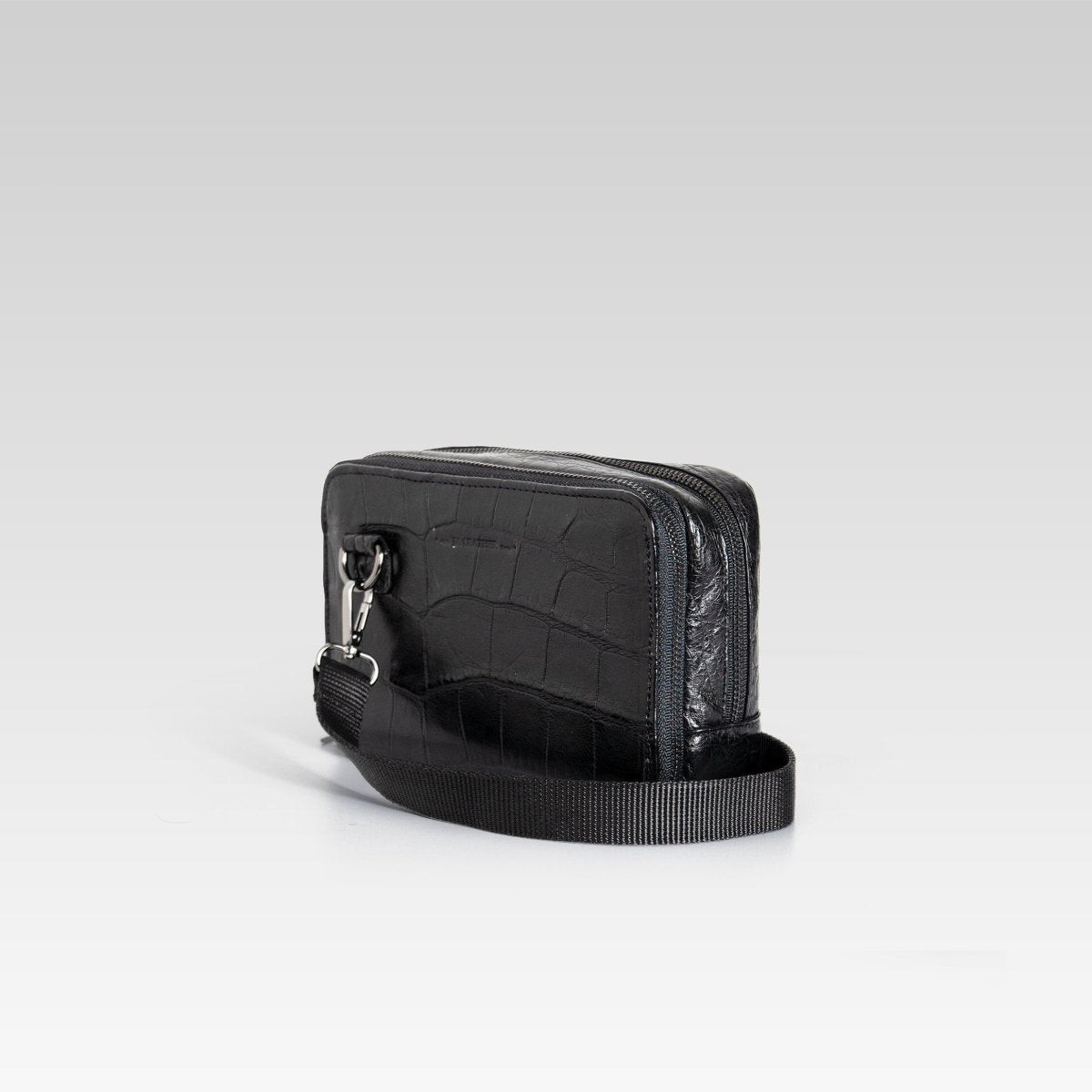Bandolera de piel para hombre Cesar cocodrilo negro - JA LEATHER