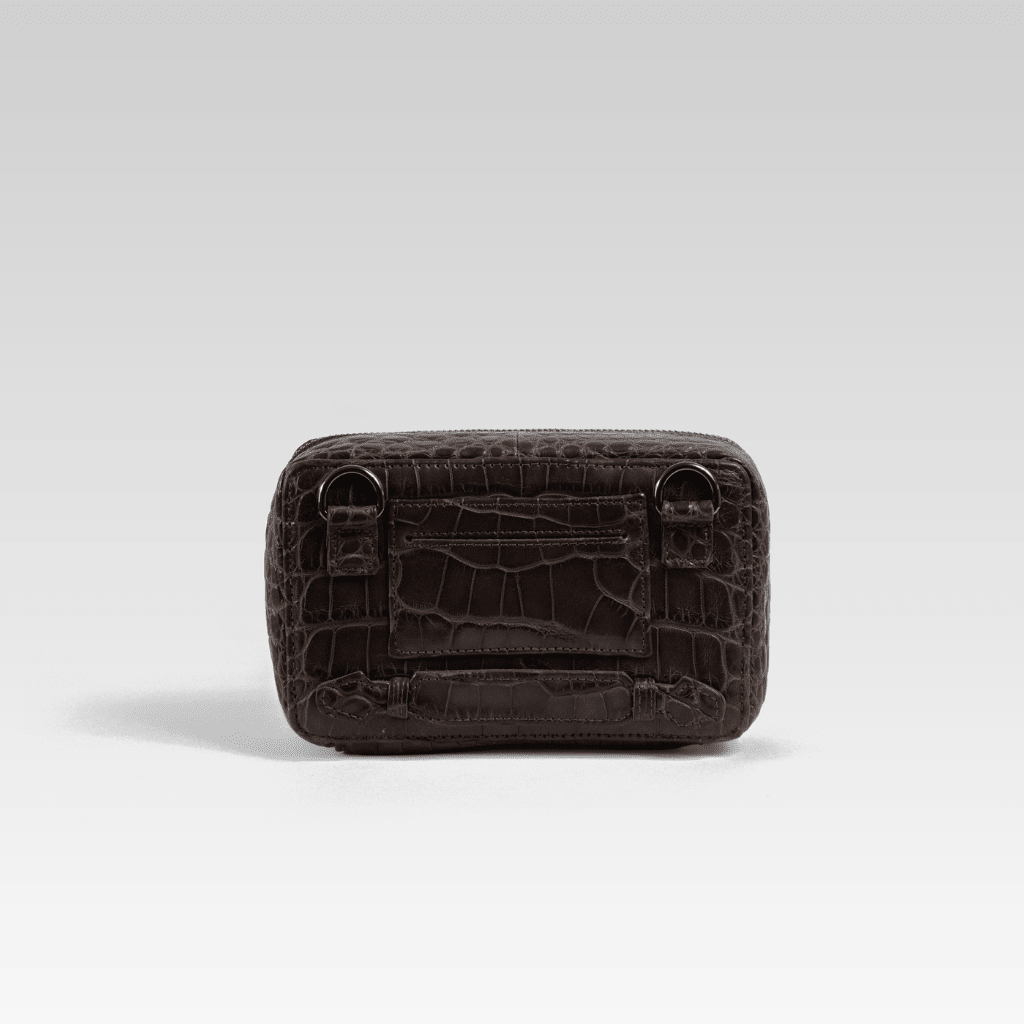 Bandolera de piel para hombre Santiago cocodrilo café - JA LEATHER