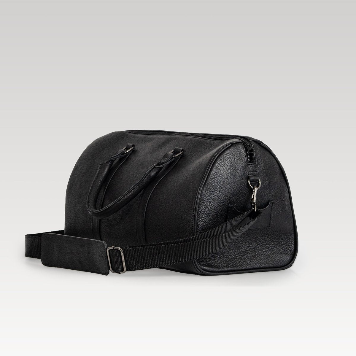 Travel Bag b002 color negro - JA LEATHER
